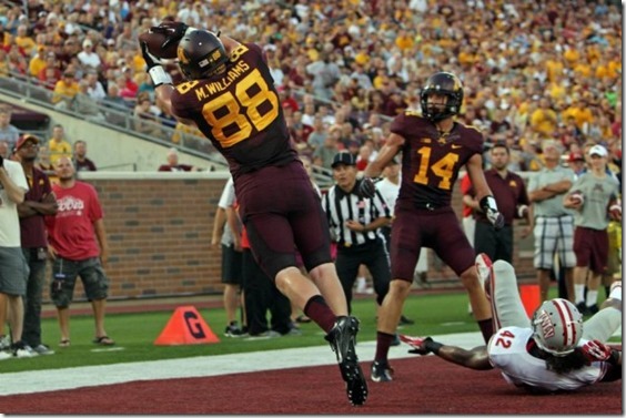 Maxx-Williams-Minnesota-Golden-Gophers-vs-UNLV-Rebels-08-29-2013-630x420[1]