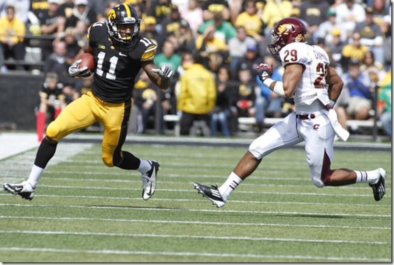 Kevonte Martin Manley Central Michigan v Iowa NFGTwIUFhRgl[1]